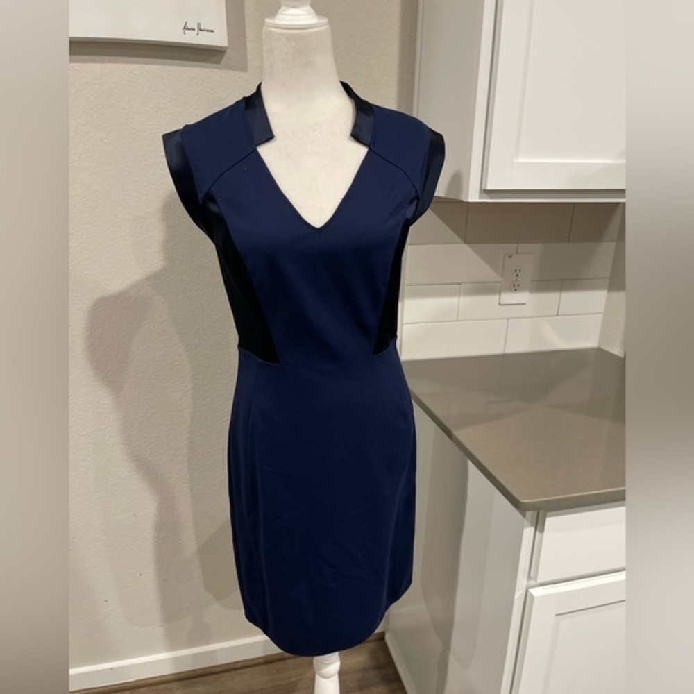 Halston heritage career wear pencil sheath dress